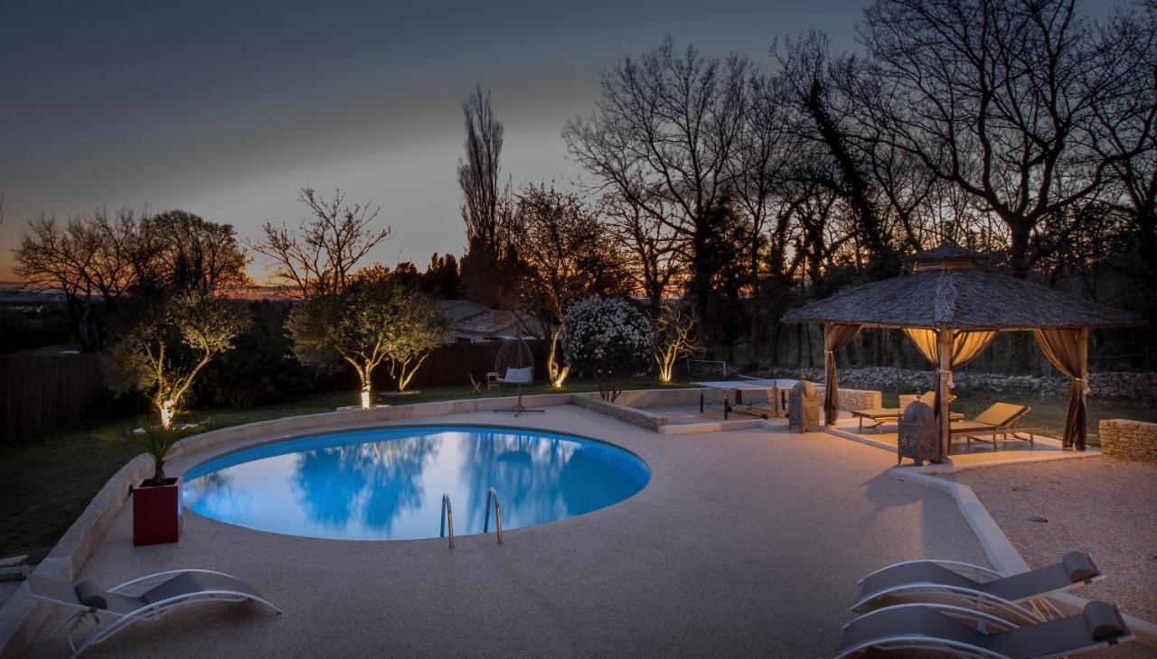 Willa El Sama-In , Piscine Chauffee LʼIsle-sur-la-Sorgue Zewnętrze zdjęcie